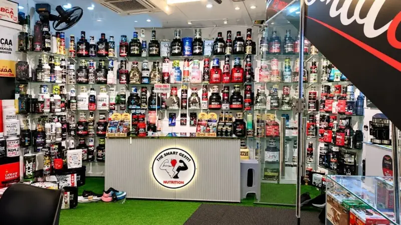 Product wall at The Smart GetFit Nutrition
